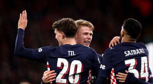 PSV choca Anfield, goleia o Liverpool e embola briga nos playoffs da Champions