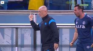 Ex-Inter Mano perde a linha na Arena e provoca torcida no rival