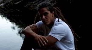 Emmano aprofunda conexão com ritmos de afrorreligiosidade em 'Gira de Esquerda'