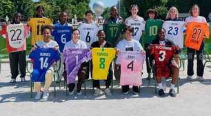 Papel de jogadoras se consolida com programa de ações sociais da Fifa