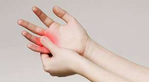 Entenda a doença que causa formigamento e fraqueza nos braços e pernas