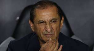 Internacional demite o treinador Ramon Díaz