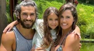 Deborah Secco opina sobre guarda compartilhada da filha: 'É um desafio'