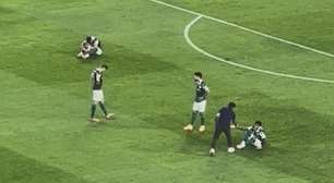 Abel deixa reclamações de lado no apito final e levanta jogadores do Palmeiras após derrota para o Flamengo