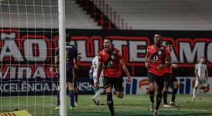 Vitória faz proposta pesada para Atlético-GO por volante na temporada 2025