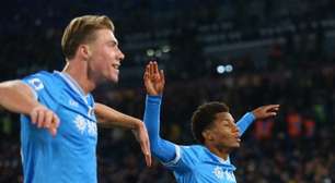 David Neres volta a decidir, Napoli supera Roma e alcança o Milan na liderança do Italiano