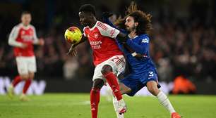 Com um a mais, Arsenal busca empate diante do Chelsea