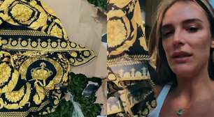 Rafa Brites tem vestidos da Versace destruídos por seus cachorros