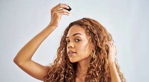 Alecrim faz o cabelo crescer? Conheça os benefícios da erva e como usá-la