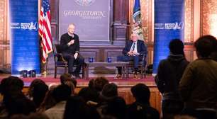 Substituição de trabalhadores humanos por IA causará colapso econômico, diz vencedor do Nobel