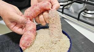 Bolinho de arroz com linguiça toscana: nem acreditei que era assim que fazia, receita de boteco para o Almoço de Ano Novo
