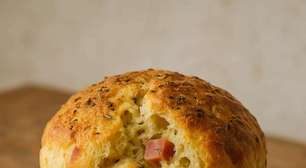 Panetone salgado de presunto e queijo: a receita fácil que todo mundo vai pedir no Natal