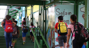 Pandemia ainda repercute em índice de atraso escolar entre os mais novos no Brasil, diz IBGE