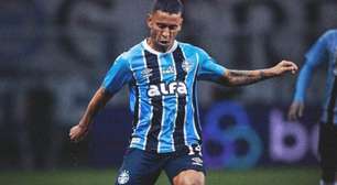 Marcos Rocha não esconde frustração por resultado e temporada do Grêmio: "Triste pela campanha"