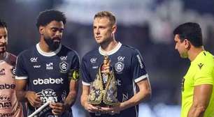 Goiás ganha concorrente da Série B para zagueiro que conquistou acesso: "Pesado"