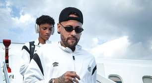Santos chega a Caxias em avião de Leila e "blinda" Neymar