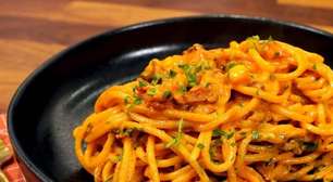 Macarronada suculenta: almoço completo em uma panela só, macarrão super rápido e delicioso