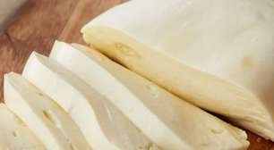 Muçarela caseira feita de modo simples, econômica e sem amido