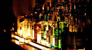 O que uma pessoa deve fazer quando exagera na bebida alcoolica