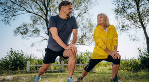 Mesmo após os 45, começar a se exercitar ajuda a prevenir a demência; entenda estudo