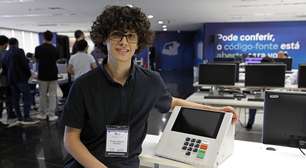 Motivado pelo professor, jovem de 18 anos testa segurança da urna eletrônica: 'Aprendizado que te dá uma confiança a mais'