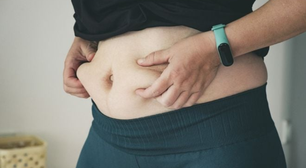 Para desinchar após a ceia de natal, basta seguir os 3 truques simples desta nutricionista