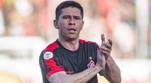 Osvaldo detona atuação do Vitória após goleada e retorno ao Z4: "Pedir desculpa ao torcedor"