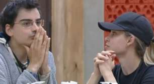 'A Fazenda 17': É fake? Peoas detonam relacionamento de Saory com Dudu