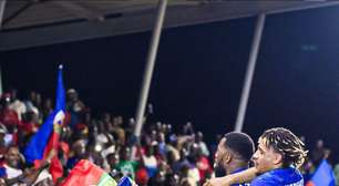 Brasil enfrenta Haiti 22 anos após ajuda humanitária e 'Jogo da Paz' com astros da seleção