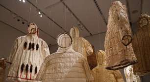 Muito antes da Burberry criar casacos impermeáveis de guerra, povos indígenas usavam esse material animal no Alaska