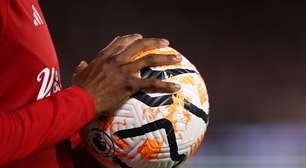 Jogador expõe flerte com namorada de colega de profissão