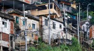 Quase 20% dos moradores de favelas vivem em ruas onde não passam carros