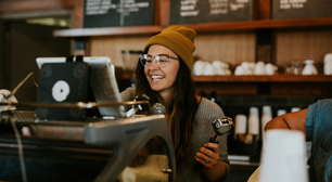 As pessoas mais felizes no trabalho seguem a regra dos três metros, de acordo com um especialista em bem-estar
