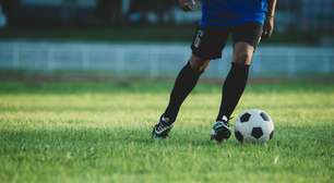 Por que os EUA chamam futebol de soccer?