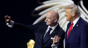 Opinião: bajulação da Fifa a Donald Trump chega ao ápice com criação de prêmio da paz