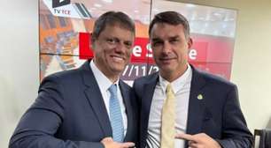 Flávio diz a Tarcísio ter sido escolhido por Bolsonaro como candidato a presidente em 2026