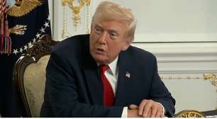 Trump usa recado de Natal para atacar pessoas trans e a 'escória esquerdista'