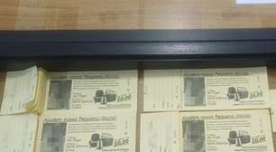 Dupla é flagrada vendendo rifas na BR-116