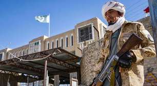 Afeganistão e Paquistão trocam novos ataques na fronteira