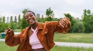 Professor de Harvard revela o segredo para ser feliz: "não seja a pessoa que você era há 20 anos"