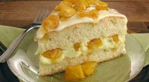 Bolo de abacaxi caramelado: faça o doce equilibrado e cremoso