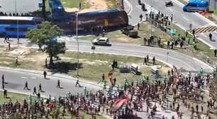 Aerofla do Mundial tem confusão e bombas de gás lacrimogêneo da PM contra torcida do Flamengo