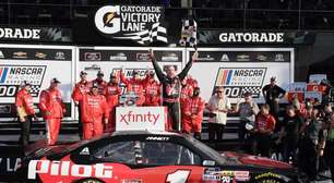 Ex-piloto da NASCAR Michael Annett morre aos 39 anos