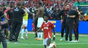 Vitão cumpre promessa no Beira-Rio, mas desconversa sobre futuro no Inter