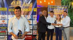 Rubens Vieira é homenageado durante festividades dos 48 anos do Troféu Destaques no Grande Dirceu