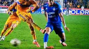 Cruz Azul é eliminado no Mexicano e perde titular por lesão