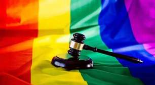 Justiça do MS condena mulher por agressão e homofobia contra gerente de pizzaria