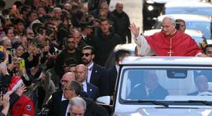 Agentes do Vaticano impedem ato de animalistas diante do Papa