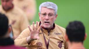 Em baixa no Fortaleza, volante pode retornar ao Athletico para jogar com Odair Hellmann em 2026