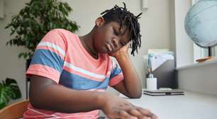 Menos terapia e mais tédio: Arthur C. Brooks, especialista em felicidade, aconselha a Geração Z